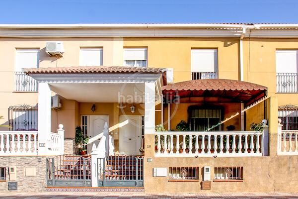 Foto 546b9aa4-a209-4086-b0ea-4c1703c17726. Casa amb aparcament a Torreblascopedro