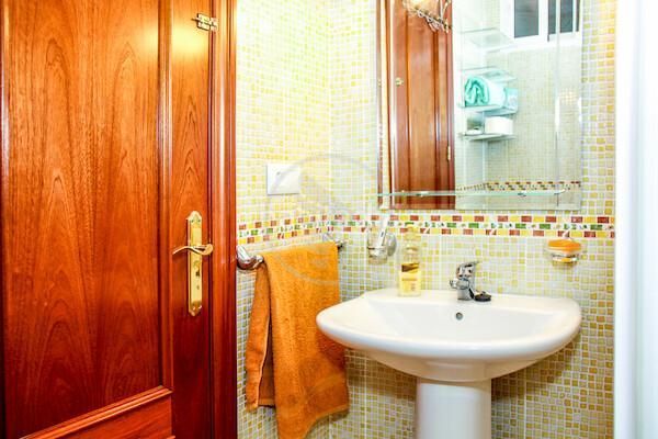 Foto 775a8e7e-0725-4267-913e-208fc1649977. Casa amb aparcament a Torreblascopedro