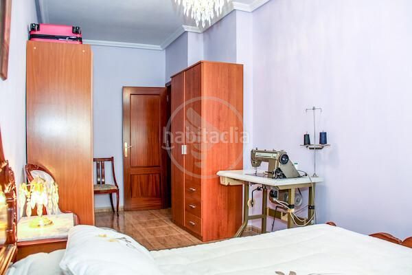 Foto c1b8fea9-691f-4a56-a9fd-2633b46a289f. Casa amb aparcament a Torreblascopedro