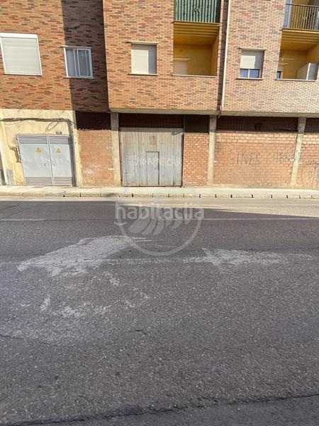 Foto f093e928-ee15-4a50-8a1d-28a4bd2631ec. Local comercial a La Zarzuela - San José - Belén Linares