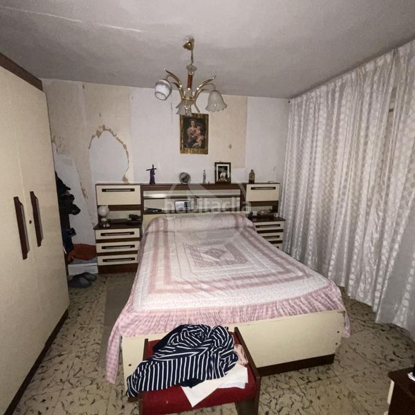 Foto 0815093b-8045-4e1a-8aeb-04733bf9f0ef. Casa a Centro ciudad Linares