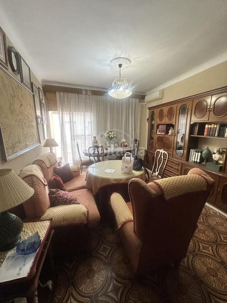 Foto eb60c27b-8e56-4398-a712-a798726aeda0. Pis a Centro ciudad Linares