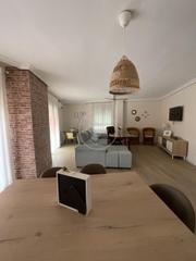 Miete Etagenwohnung  Hernán cortés. Se alquila piso en el centro