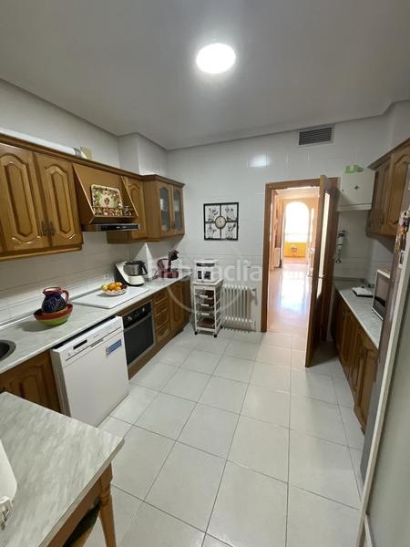 Foto 9347f420-5e11-496f-a9a8-7a0f69117879. Haus in Centro ciudad Linares