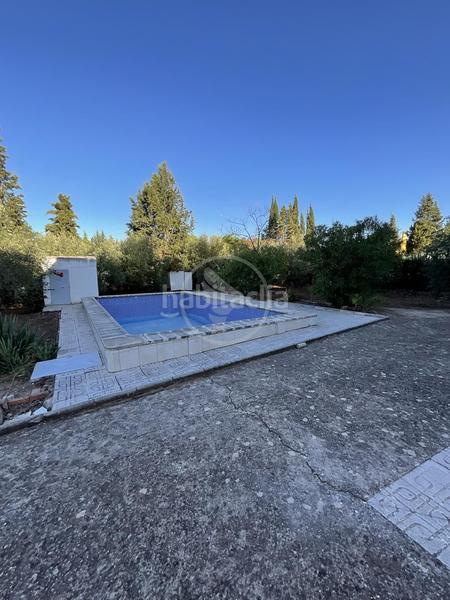 Foto a076c435-5a38-4e79-8fe7-65635285b982. Masía se vende finca rústica. en Centro ciudad Linares