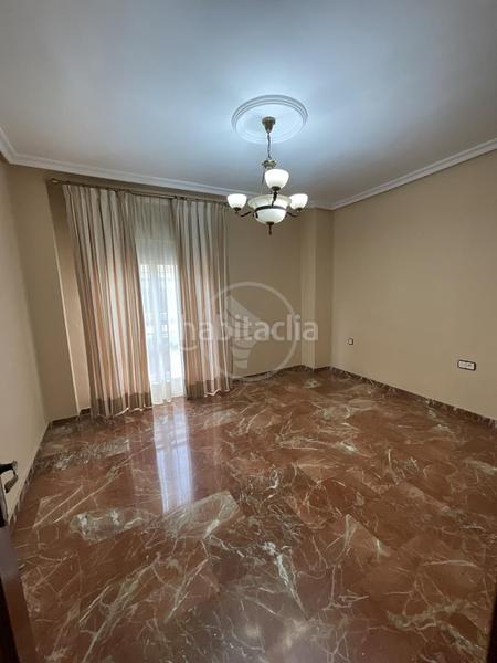 Foto 2fc956f3-a945-4a79-a8c5-508be7b14274. Piso venta piso en paseo de Linarejos. en Linarejos Linares