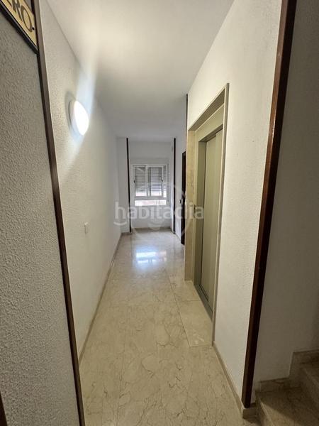 Foto 939b63e7-c5f6-46b0-b0ae-431a405e9381. Alquiler piso se alquila piso en el centro en Centro ciudad Linares