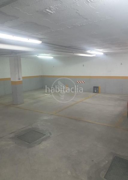 Foto dba4af39-5fe1-45f9-a352-4b33da6170e9. Aparcament cotxe a Centro ciudad Linares