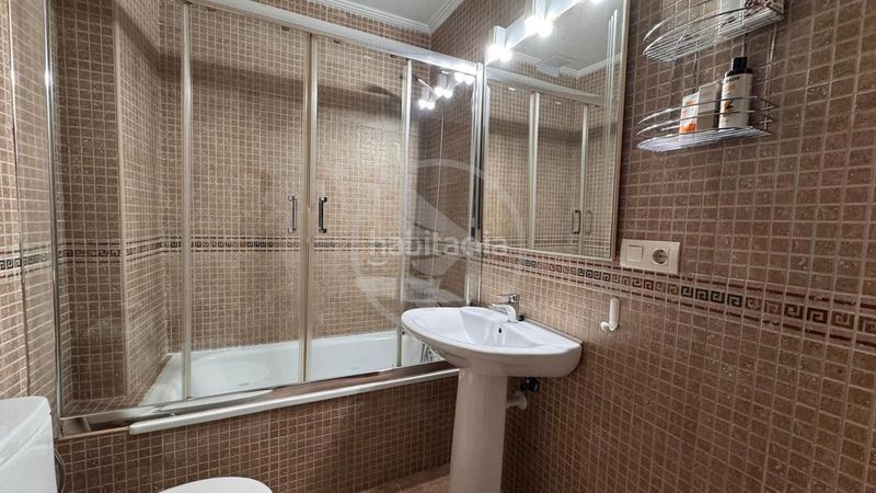 Foto 70826cf8-d461-44cb-9aed-23f018e75952. Pis a Linarejos Linares