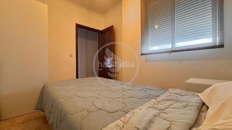 Foto ff0d120e-b9c5-4fbe-9513-68f1988f2252. Pis a Linarejos Linares