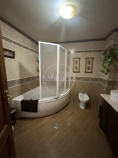 Foto 4c7da6b0-d49f-4249-963a-0d9642039953. Casa amb piscina a Linarejos Linares