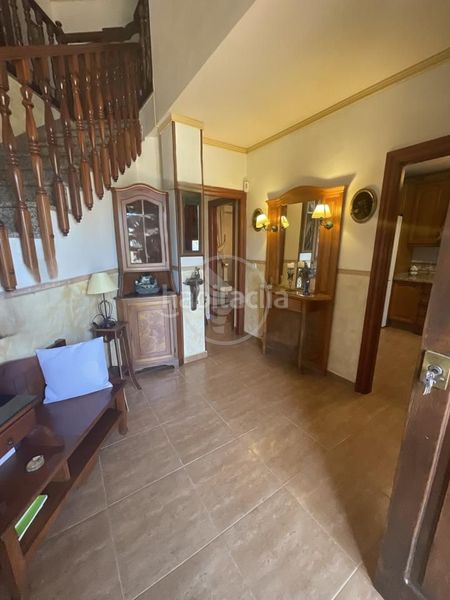 Foto acface90-4ad1-4240-8c86-b3a96ab66c44. Casa amb piscina a Linarejos Linares