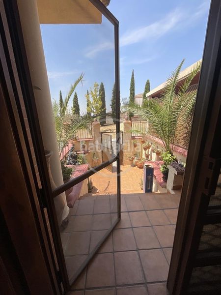 Foto b4c3c596-a656-47c2-8d84-141b73b60e54. Casa amb piscina a Linarejos Linares
