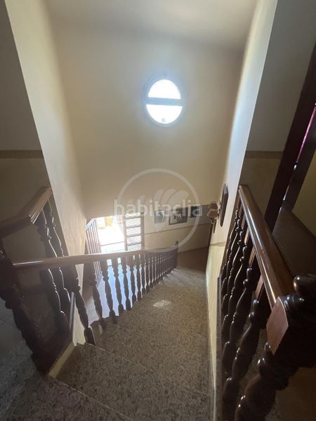 Foto d92cd240-b86b-42cc-a60a-26e5b674ac78. Casa amb piscina a Linarejos Linares