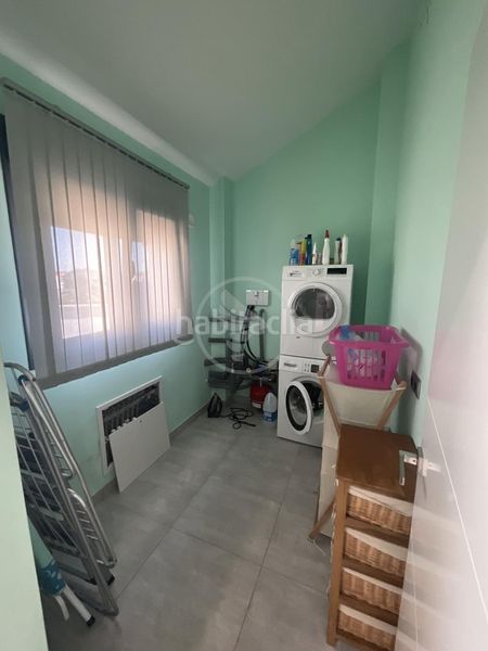 Foto c40ae66a-4ce8-467f-9824-755642c50674. Casa amb piscina a Linarejos Linares