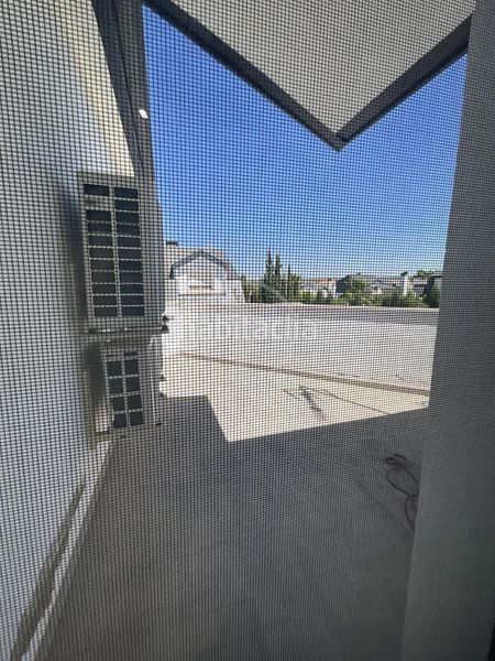 Foto ee3c9a3c-db12-4ebd-aab8-f675e33bf852. Casa amb piscina a Linarejos Linares