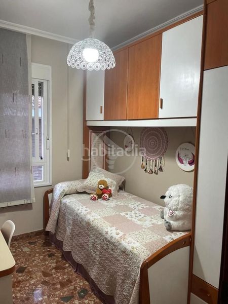 Foto faee3e6f-f79f-492c-a5dd-216c1ed7c9e1. Pis amb aparcament a Zona Hospital Linares