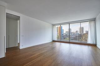 Pis  Plaa de llevant. Piso de lujo en edificio antares