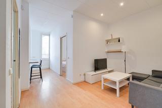 Alquiler Piso  Carrer de salvà. Piso reformado amueblado y equipado