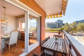 Piso  Calle del pisuerga. Les corts – exclusiva vivienda con terraza, piscina y parking, j
