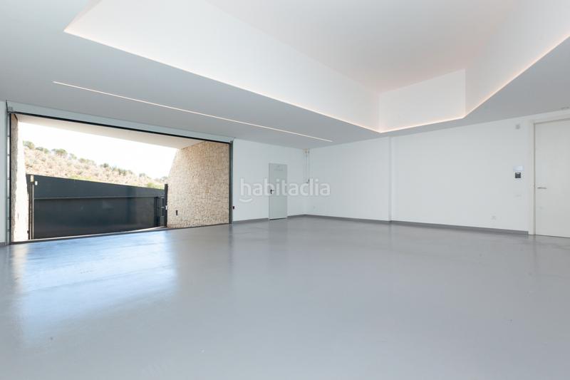 Foto f9d19046-f4c9-43ba-a5d3-a981a4589fd5. Location maison avec chauffage parking piscine dans Esplugues de Llobregat