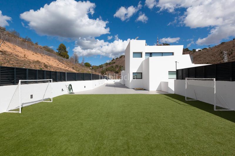 Foto 2ce9453e-f478-48e0-81de-d4da66214e6e. Rent house with heating parking pool in Finestrelles Esplugues de Llobregat