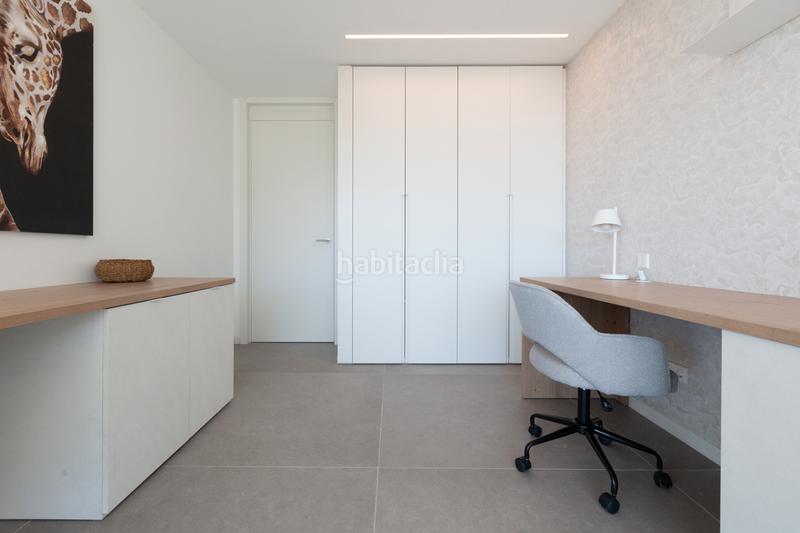 Foto 6497fbb8-0528-499b-9ada-8d2fcbbb113b. Rent house with heating parking pool in Finestrelles Esplugues de Llobregat