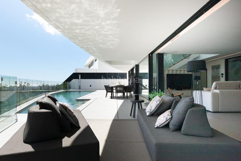 Foto 96db852c-9004-4fd8-8753-91c47abc4cf4. Rent house with heating parking pool in Finestrelles Esplugues de Llobregat