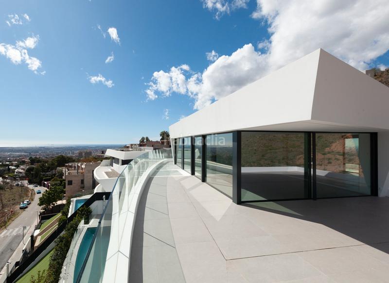 Foto af2a1ce8-885e-4c96-b5bf-55d26035b7f1. Rent house with heating parking pool in Finestrelles Esplugues de Llobregat