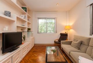 Location Appartement  Avinguda de la república argentina. Av. república argentina – piso amplio y luminoso con 4 habitacio