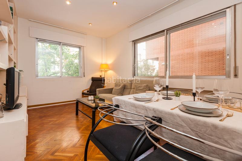 Foto 0a7cd7a7-f5d2-44fc-a306-0e50bb330905. Alquiler piso av. república argentina – piso amplio y luminoso con 4 habitaciones en Barcelona