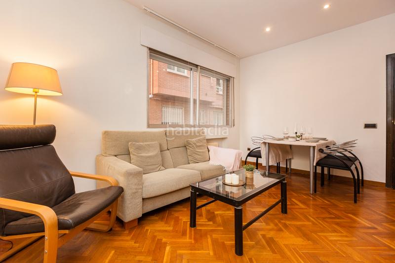 Foto 70dd3939-6707-434e-a093-e7b2cf12f6ad. Alquiler piso av. república argentina – piso amplio y luminoso con 4 habitaciones en Barcelona