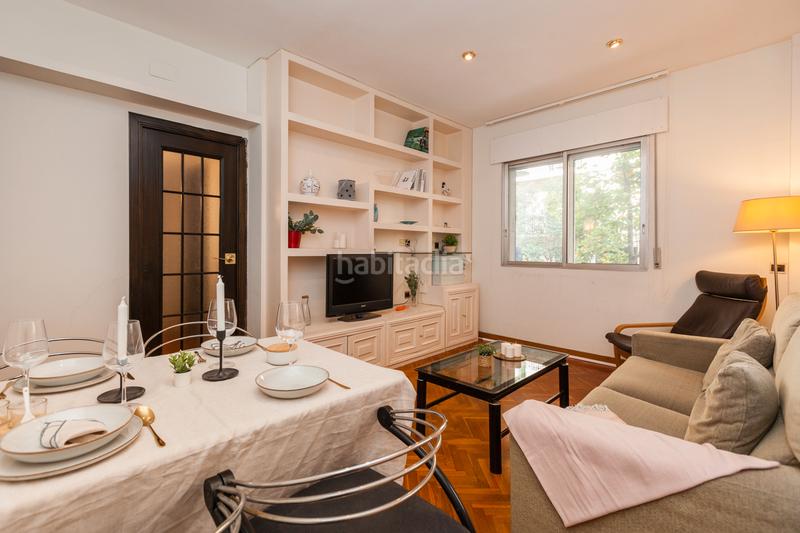 Foto c01e6c0f-514b-4694-9b81-0305da37807e. Alquiler piso av. república argentina – piso amplio y luminoso con 4 habitaciones en Barcelona