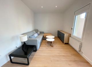 Location Appartement  Avinguda de vallcarca. Carolina martí presenta este encantador y luminoso piso en perfe