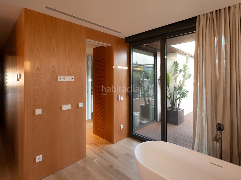 Foto 25d371fe-3d2a-4565-a962-4c735c4c706c. Lloguer àtic amb calefacció aparcament a Sant Gervasi - Bonanova Barcelona