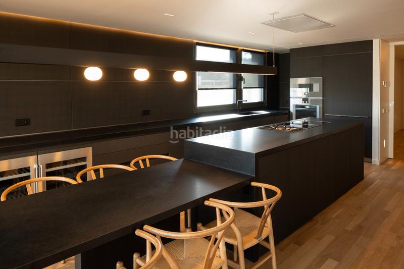 Foto 6e107321-0cb2-4324-b981-67293cb23077. Lloguer àtic amb calefacció aparcament a Sant Gervasi - Bonanova Barcelona