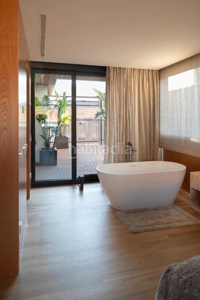 Foto 727be2c5-ea48-4ba9-939a-f749b4f06444. Lloguer àtic amb calefacció aparcament a Sant Gervasi - Bonanova Barcelona