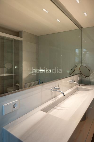 Foto f3703fe8-fda7-4974-9563-4f91dda58f9b. Lloguer àtic amb calefacció aparcament a Sant Gervasi - Bonanova Barcelona