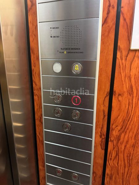 Foto 80d7ad26-e809-4e5d-aac9-cb69f64351a5. Aparcament cotxe a Dreta de l´Eixample Barcelona