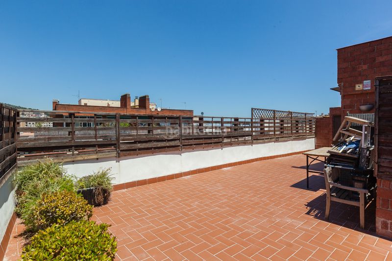 Foto fe58d8a0-c9e5-478f-85fa-0668d46a097f. Àtic amb calefacció a Sant Gervasi - Galvany Barcelona