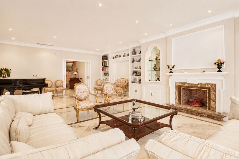 Foto 53383afc-7a80-4ea9-8cfc-d8dd2f7adcdc. Casa amb aparcament piscina a Pedralbes Barcelona