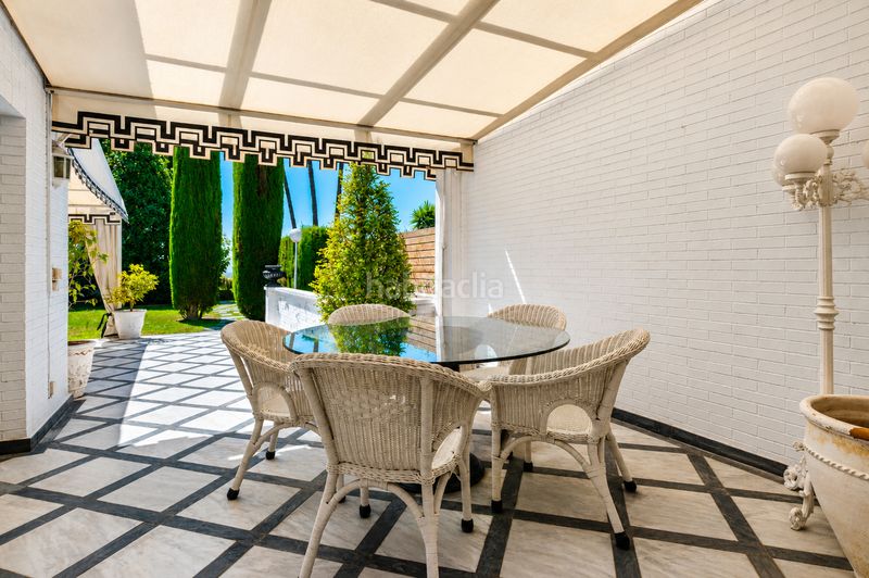 Foto ab1d7519-0b7b-43b2-9fe0-890c1eb6f215. Casa amb aparcament piscina a Pedralbes Barcelona