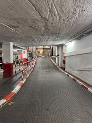 Car parking in Carrer de la Diputació