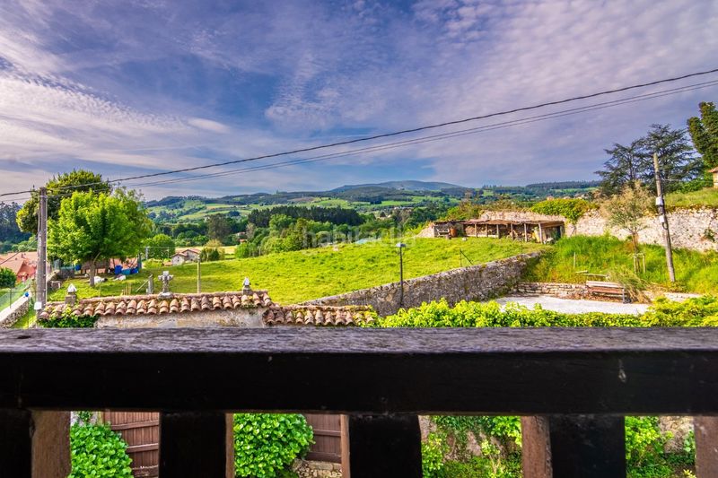 Foto a91a83cf-f0de-467f-b70e-87aec0b0b812. Casa a Reocín