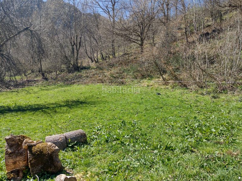 Foto c2d11da3-d567-4339-8e28-ba29c41d7916. Finca rústica a Vega de Liébana