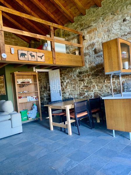 Foto d6c93a28-2237-48d2-a270-0aad4036b35c. Casa amb aparcament a San Roque de Riomiera