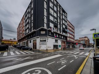 Local Comercial a Calle del Padre Rábago