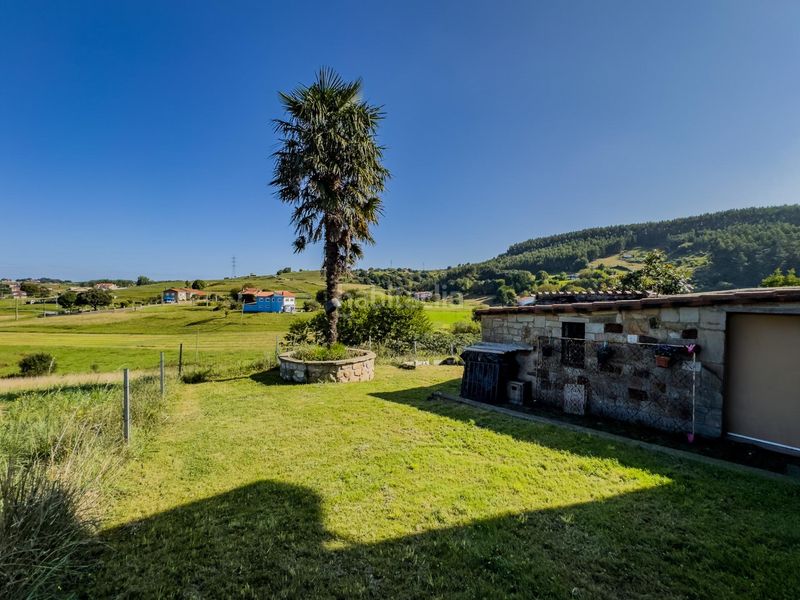 Foto 44139715-a131-4110-8a6a-3aa94d7f2141. Casa amb calefacció aparcament a Polanco