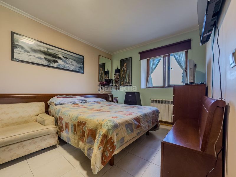 Foto 55609438-87f8-4741-80cd-8f194bf51ff7. Casa amb calefacció aparcament a Polanco