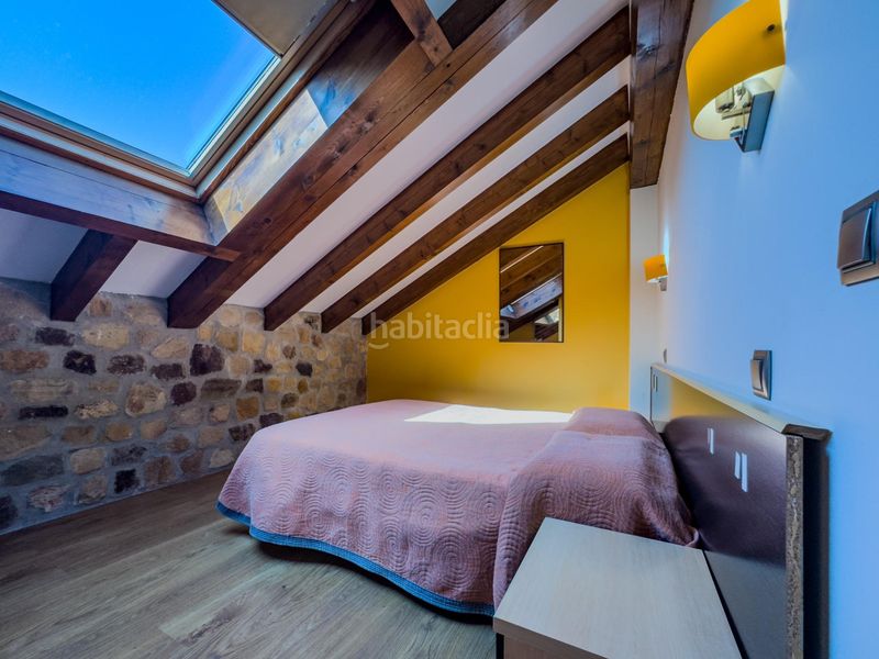 Foto 580e910a-08d8-4077-a05b-e8d518019ce7. Casa amb calefacció aparcament a Polanco